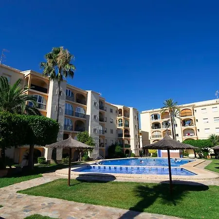 Apartamento En Con Piscina Cerca De La Playa Apartamento *