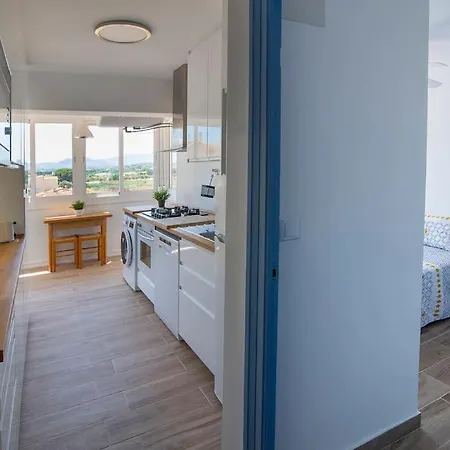Apartamento En Con Piscina Cerca De La Playa Apartamento *